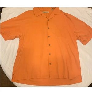 Men’s Tommy Bahama 100% silk short sleeve shirt